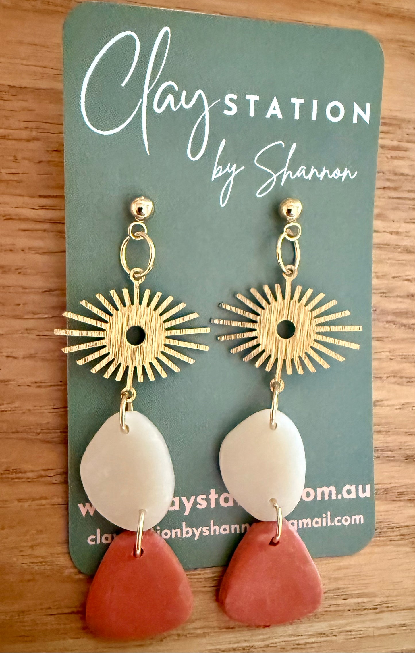 AUGUST MOON Terra Lux